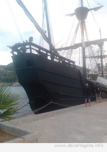 replica barco historico
